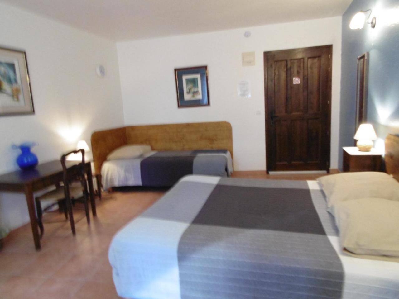Bed and Breakfast La Ferme De Valauris Sisteron Exterior foto