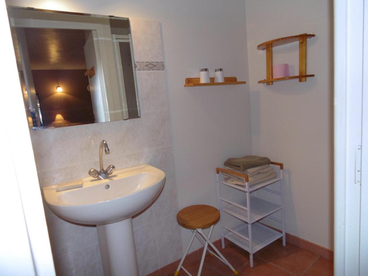 Bed and Breakfast La Ferme De Valauris Sisteron Exterior foto