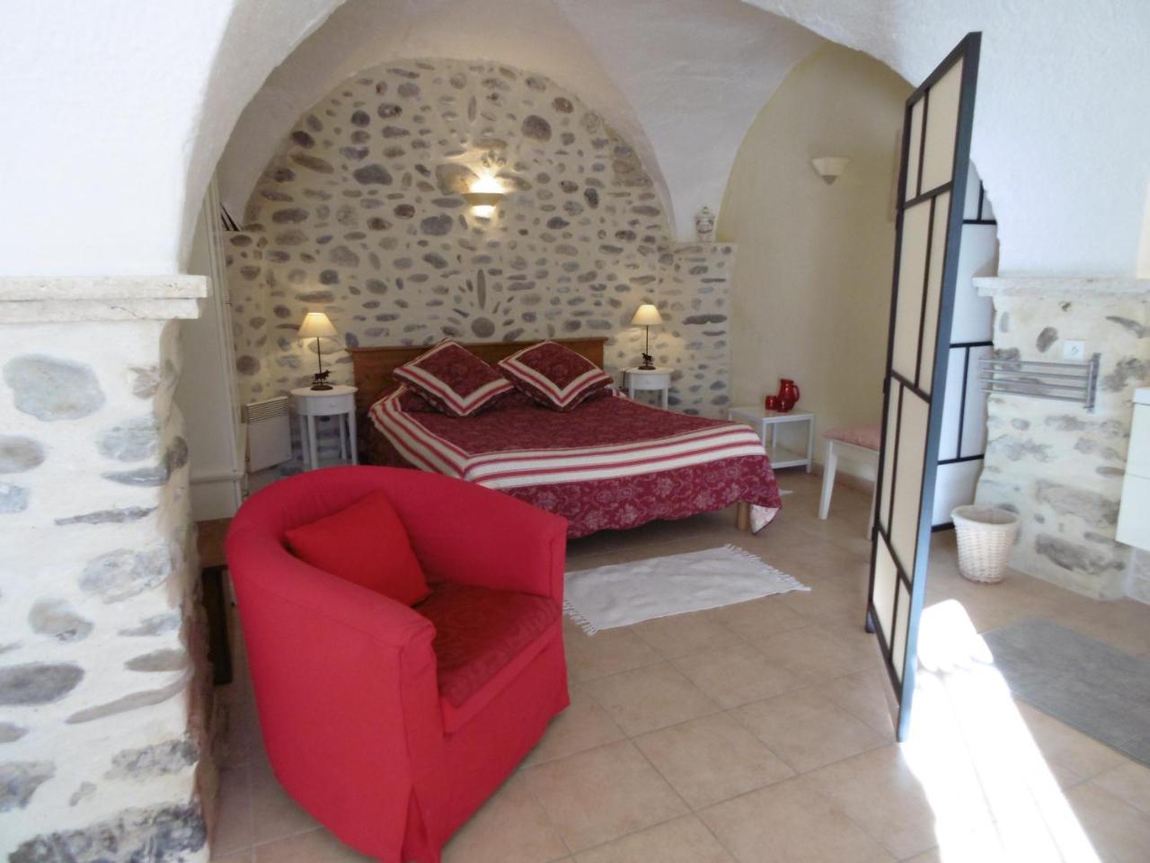 Bed and Breakfast La Ferme De Valauris Sisteron Exterior foto