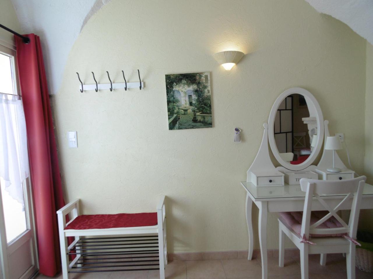 Bed and Breakfast La Ferme De Valauris Sisteron Exterior foto
