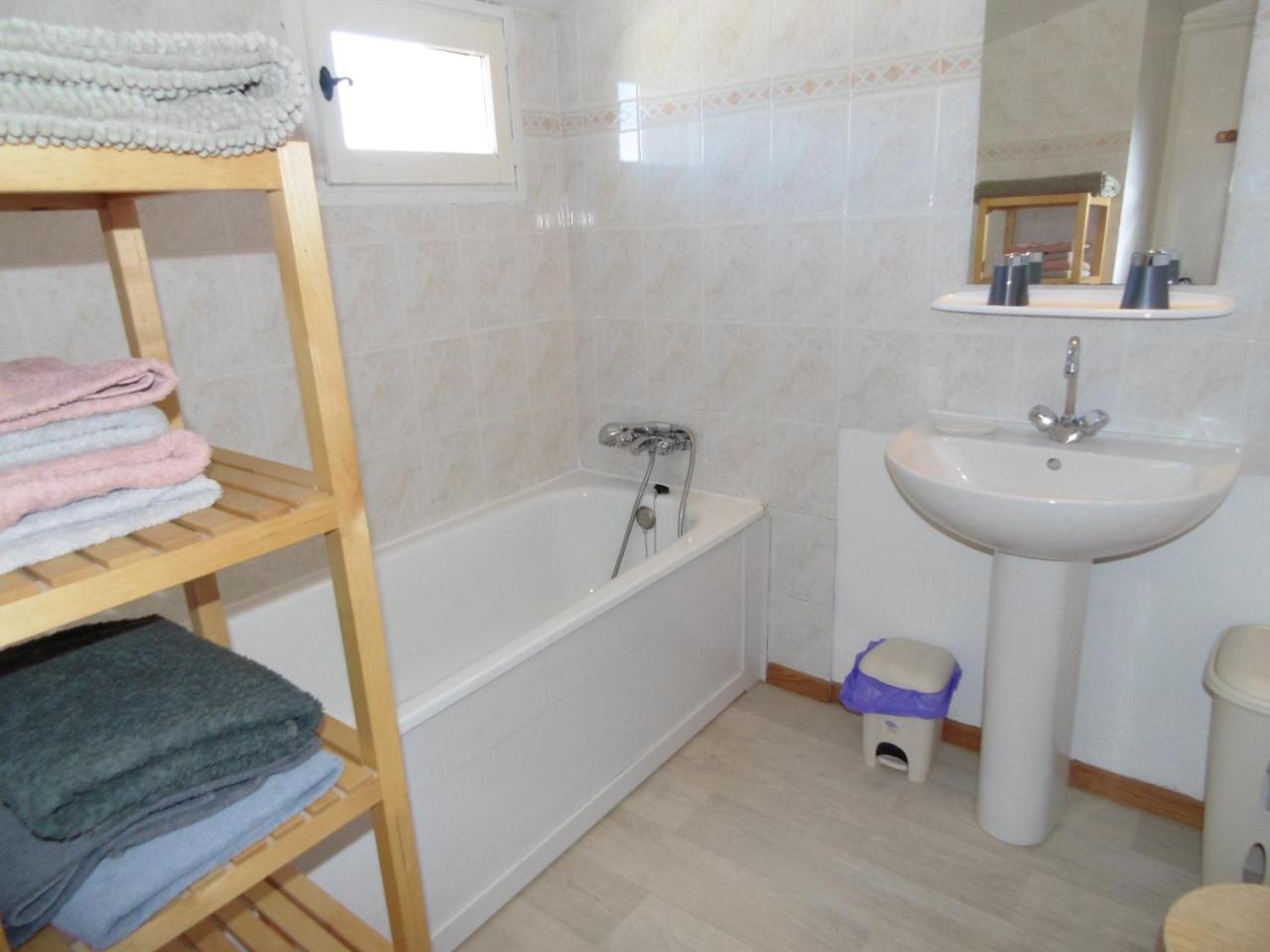 Bed and Breakfast La Ferme De Valauris Sisteron Exterior foto